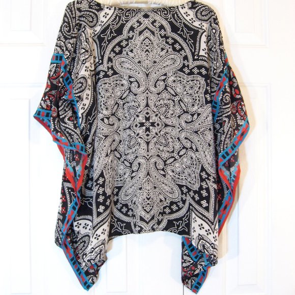 Tolani | 'Briyanna' Multi-Printed Silk V Neck Top - Picture 8 of 12